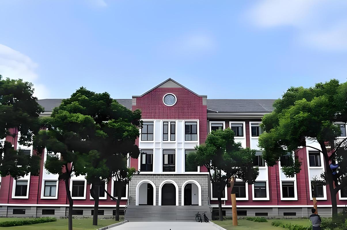 上海财经大学校园风光 3